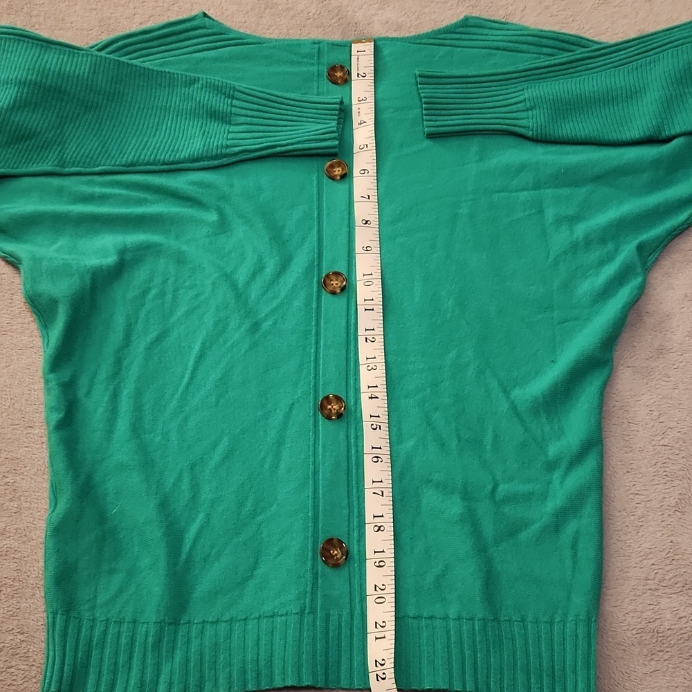 Vila Milano Women's Green Sweater With Surprising Back Button Details Size M - Picture 6 of 6